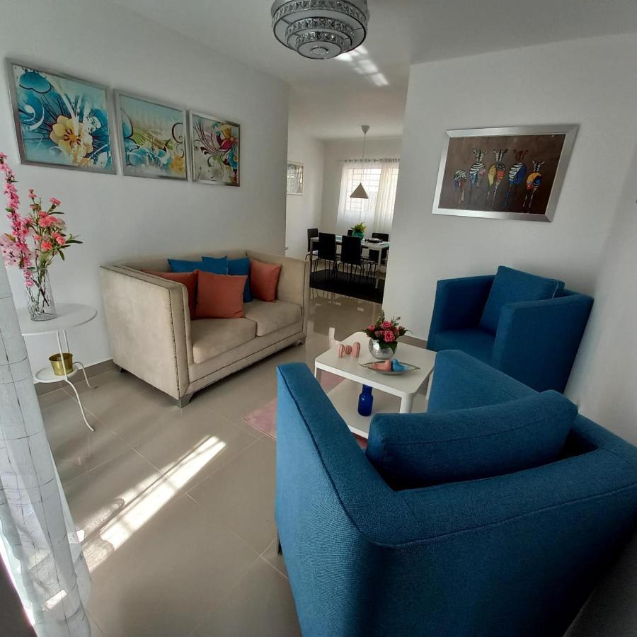 Confortable Apartamento De 3 Tres Habitaciones, Con Hermosa Vista De Area Verde, Ademas De Piscinas Y Juegos Infantiles En Area Recreativa サンティアゴ・デ・ロス・カバリェロス エクステリア 写真