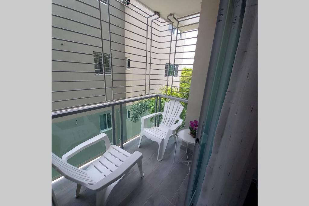 Confortable Apartamento De 3 Tres Habitaciones, Con Hermosa Vista De Area Verde, Ademas De Piscinas Y Juegos Infantiles En Area Recreativa サンティアゴ・デ・ロス・カバリェロス エクステリア 写真