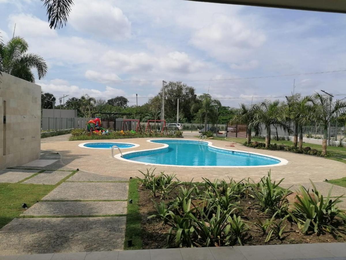 Confortable Apartamento De 3 Tres Habitaciones, Con Hermosa Vista De Area Verde, Ademas De Piscinas Y Juegos Infantiles En Area Recreativa サンティアゴ・デ・ロス・カバリェロス エクステリア 写真