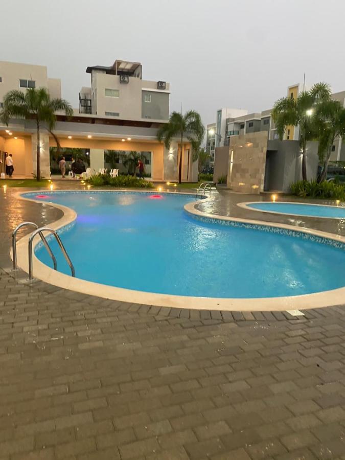 Confortable Apartamento De 3 Tres Habitaciones, Con Hermosa Vista De Area Verde, Ademas De Piscinas Y Juegos Infantiles En Area Recreativa サンティアゴ・デ・ロス・カバリェロス エクステリア 写真